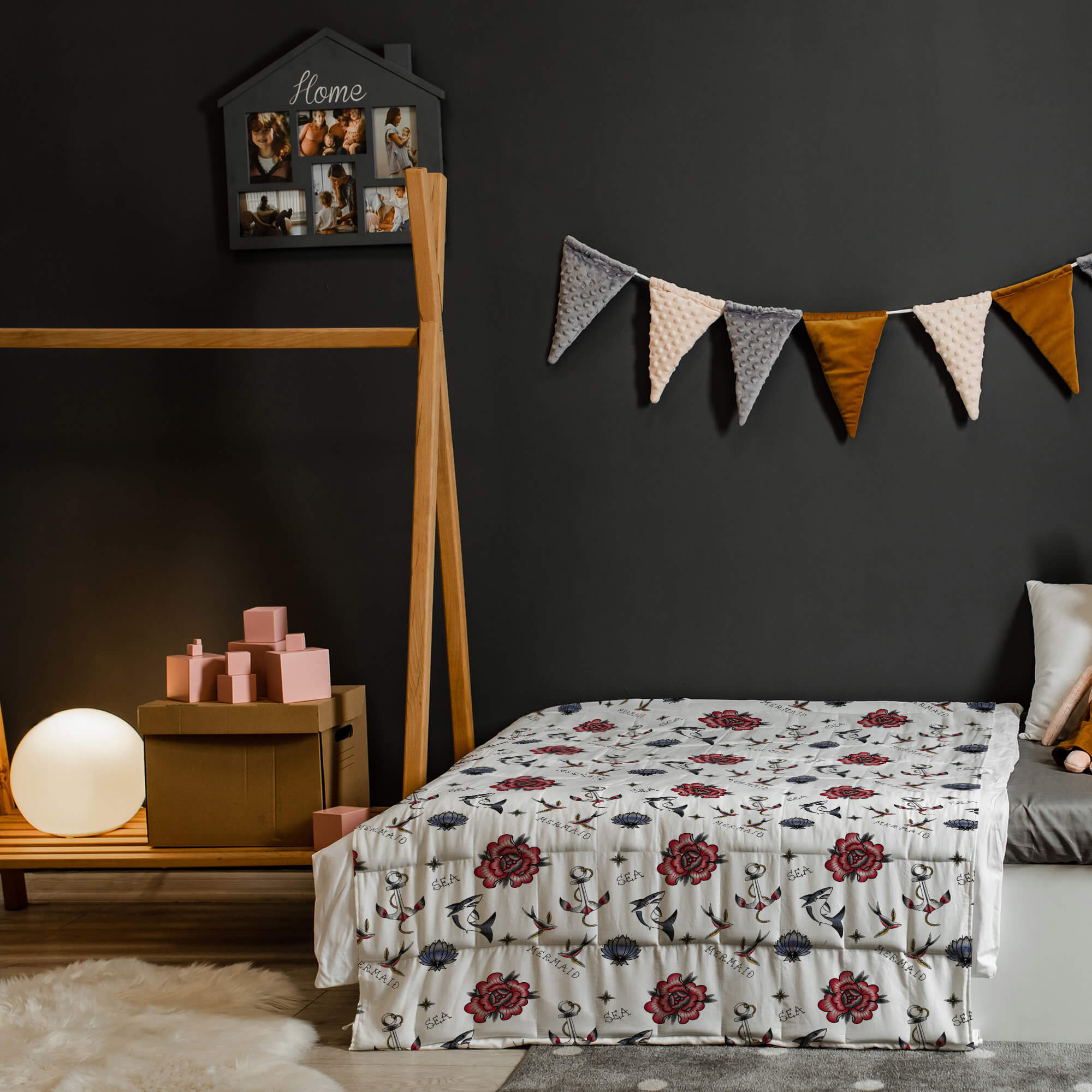 kołderka sensoryczna z kolorową grafiką